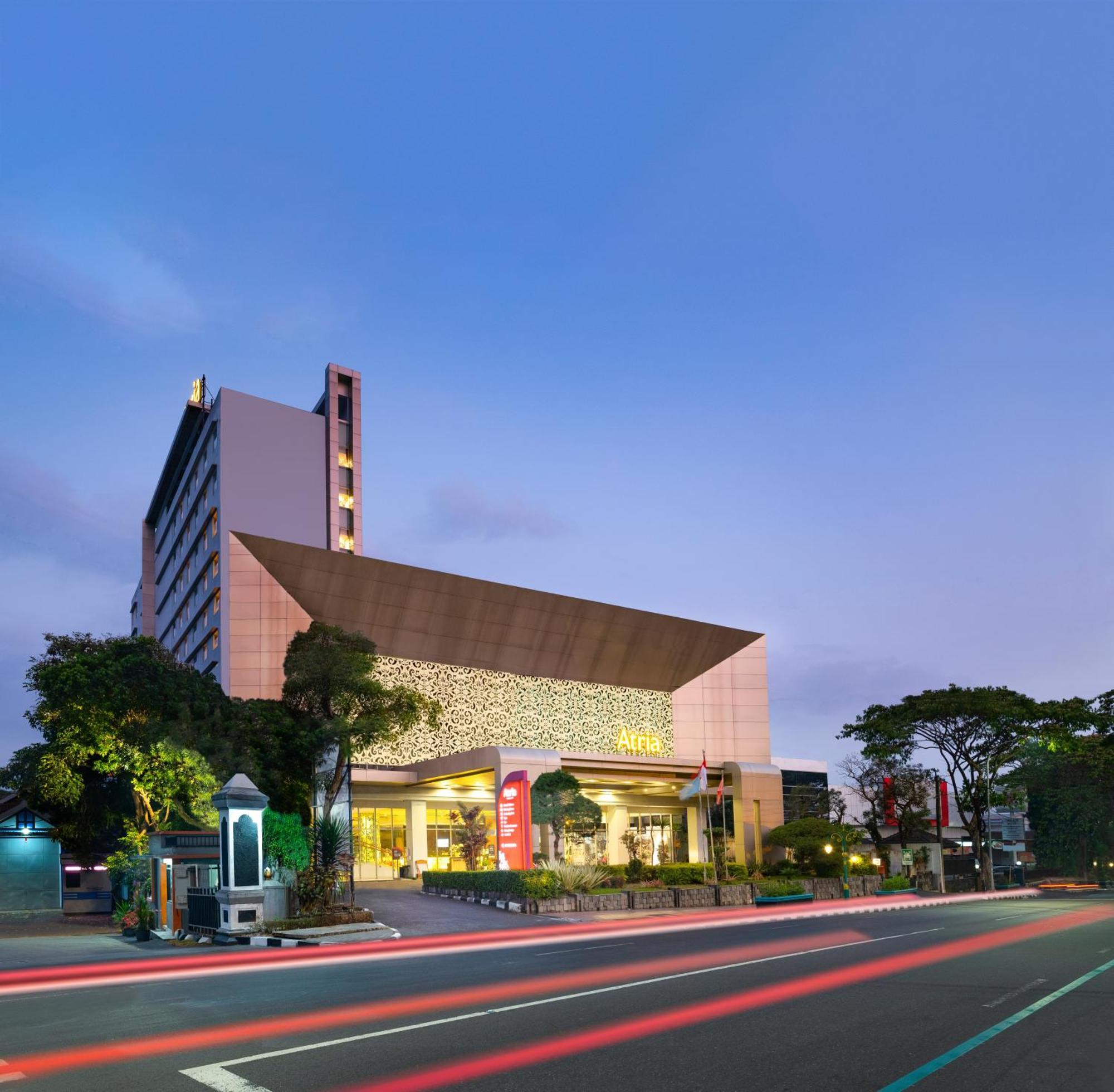Atria Hotel Magelang Eksteriør billede